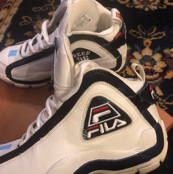 Grant Hill Fila shoes - Picture 2 of 6